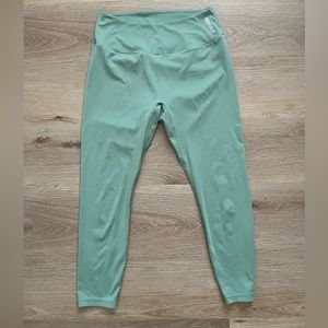 Gym Shark 7/8 leggings size L